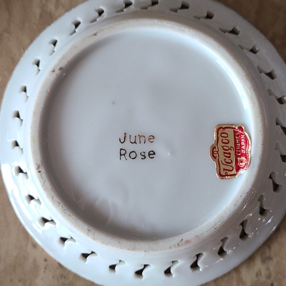 Iridescent Decorative Miniature Bowls (3) - Picture 6 of 7